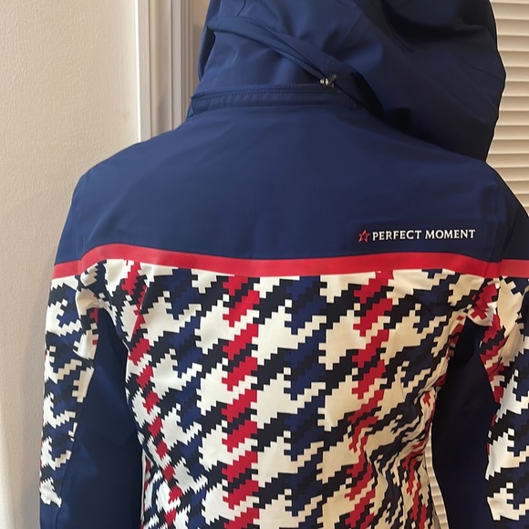 Perfect Moment Mountain Mission III Navy/Houndstooth Jacket w/Removeable Hood - Picture 6 of 9
